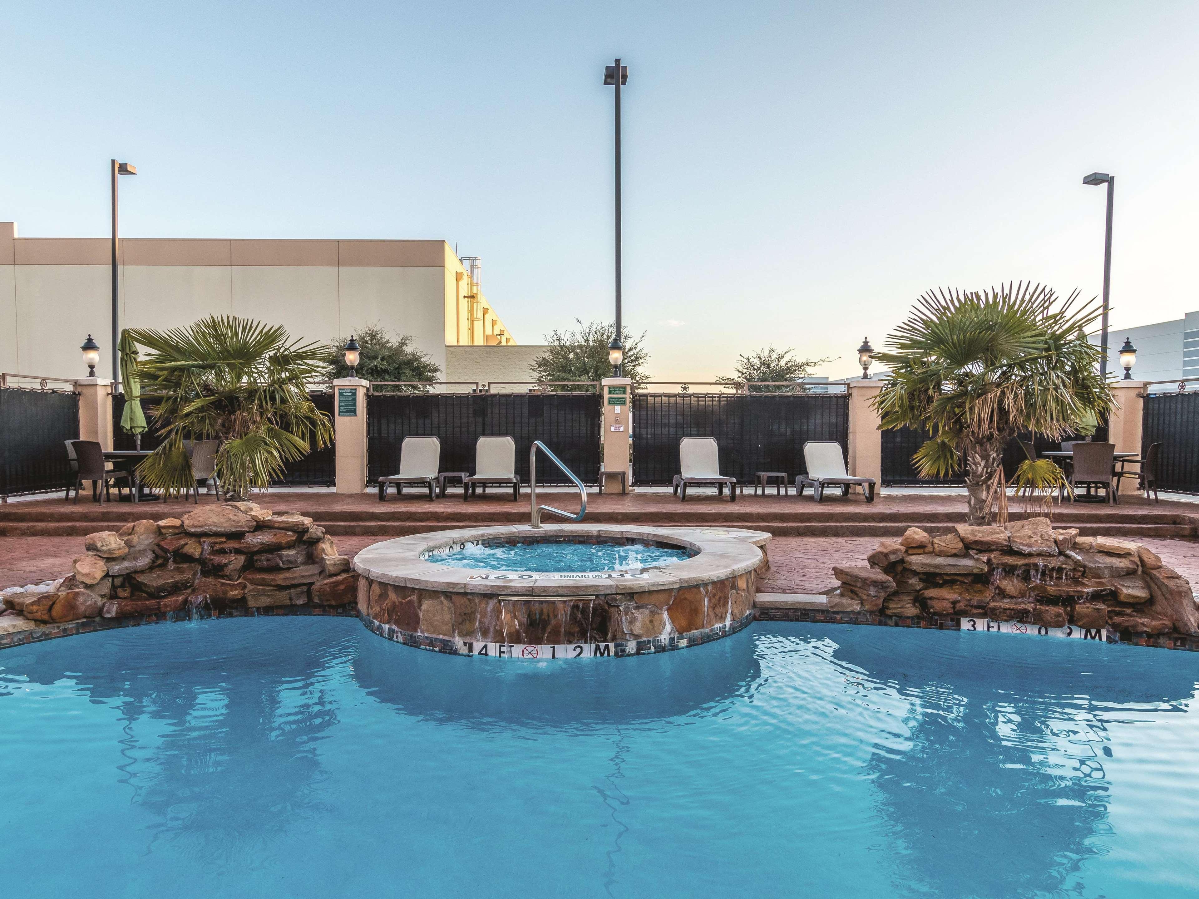 La Quinta By Wyndham Dallas Grand Prairie South Exteriör bild